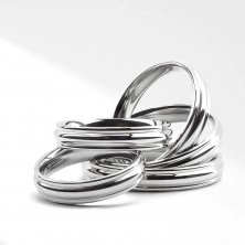 Sjajni prsten od nehrđajućeg čelika s zaobljenom centralnom linijom