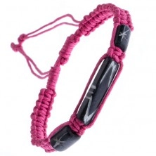 Ružičasta pletena narukvica s tri tamne perlice