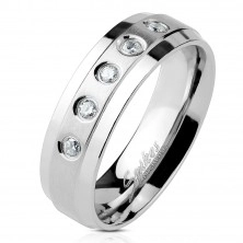 Prsten od nehrđajućeg čelika s 5 prozirnih cirkona na mat liniji sa sjajnim rubovima