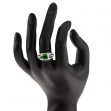 Prsten od srebra 925, zeleni kvadratni cirkom, prozirni pravokutni kamenčići